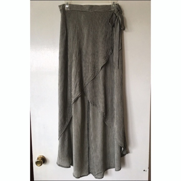 Joe B High Low Wrap Skirt - Picture 1 of 4